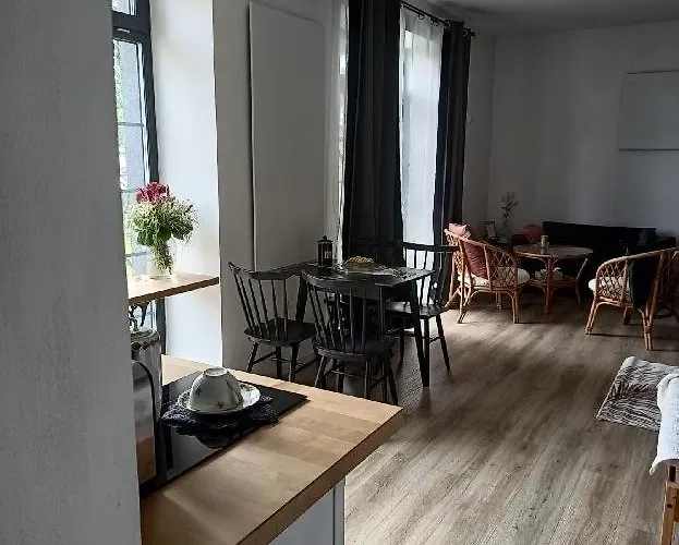 Oxota * Jaroměř